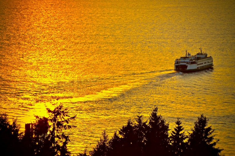 A trip by camper to Sweden – by land or ferry?
