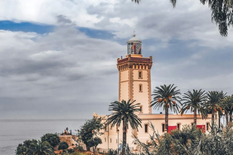 From Spain to a Different World – Why Is It Worth Visiting Tangier?
