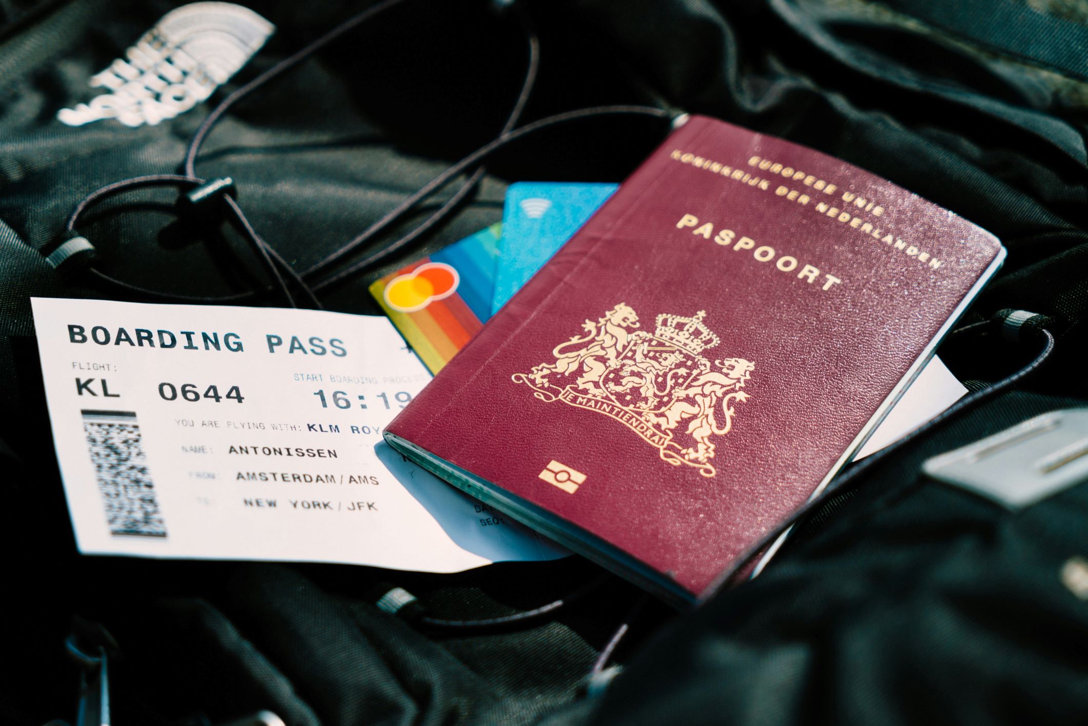 What Does Your Passport Color Say About Your Country?  It’s Not an Accident!